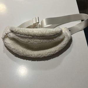 Fabletics Sherpa Fanny pack/belt bag